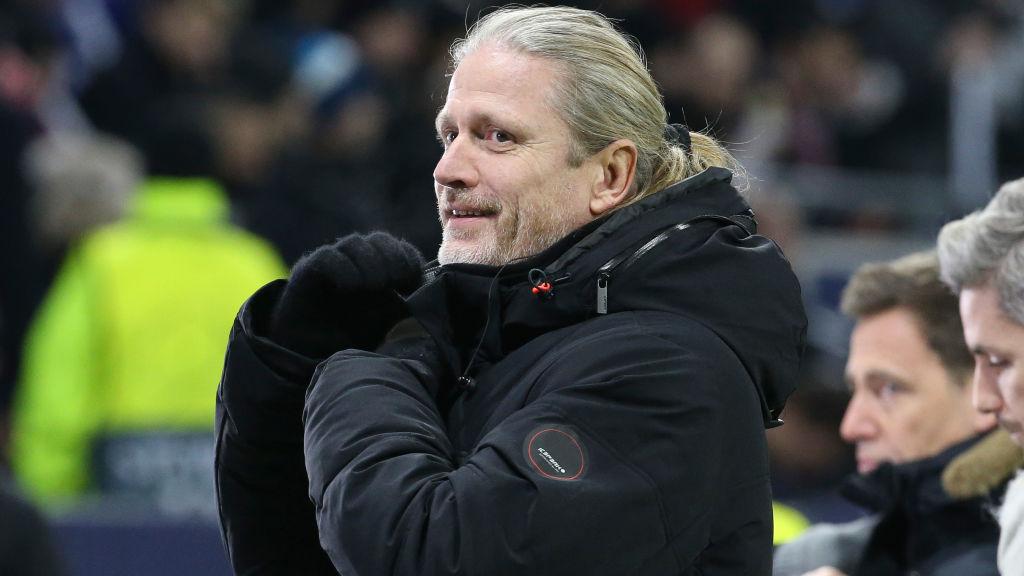 Mantan pemain Barcelona dan Arsenal, Emmanuel Petit, mengungkapkan pendapatnya jika Lionel Messi tidak akan bisa bermain dengan baik di Liga Inggris.