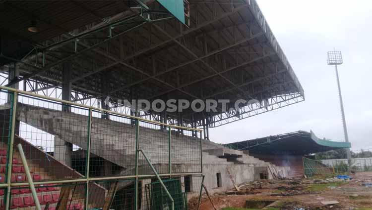 Kondisi terkini Stadion 17 Mei Banjarmasin yang selesai renovasi tahap pertama, tahap kedua akan dimulai beberapa bulan ke depan. - INDOSPORT