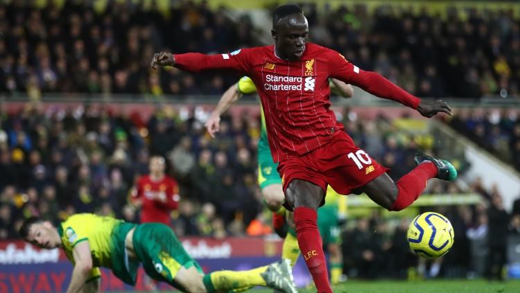 Sadio Mane saat mencetak gol di pekan ke-26 Liga Inggris Norwich City vs Liverpool, Minggu (16/02/20).