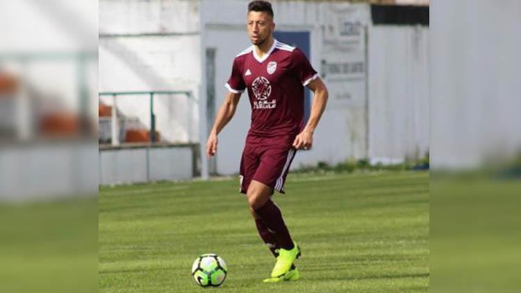 Bek klub Liga 1 2020 Persik Kediri, Jefferson Alves Oliveira, masih terus memantau perkembangan kompetisi Serie A, setelah menghabiskan kariernya selama 9 musim di Italia. - INDOSPORT