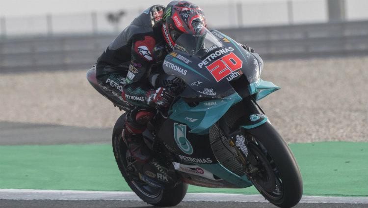 Pembalap Petronas Yamaha SRT, Fabio Quartararo mampu jadi yang tercepat di hari kedua tes pramusim 2020 di Sirkuit Losail, Qatar, Senin (24/02/20) dini hari WIB.