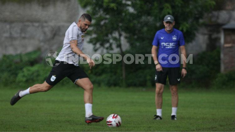 Wallace Costa saat melakukan latihan rutin bersama PSIS di Lapangan Telo, Banyumanik, Kamis (27/2/20).