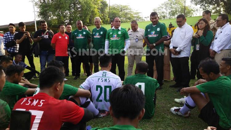 Gubernur Sumut sekaligus Dewan Pembina PSMS Medan, Edy Rahmayadi, saat langsung memberikan motivasi kepada skuat PSMS, Kamis (27/2/2020) sore.