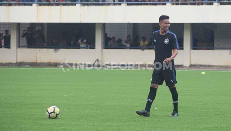 Eka Febri saat melakukan latihan bersama pemain PSIS di Stadion Citarum, beberapa waktu lalu.