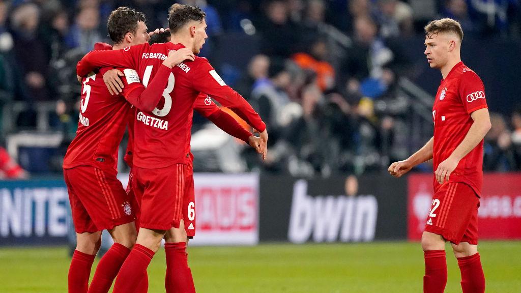 Bayern Munchen merayakan kemenangan mereka atas Schalke 04 di DFB Pokal Copyright: Jeroen Meuwsen/Soccrates/Getty Images