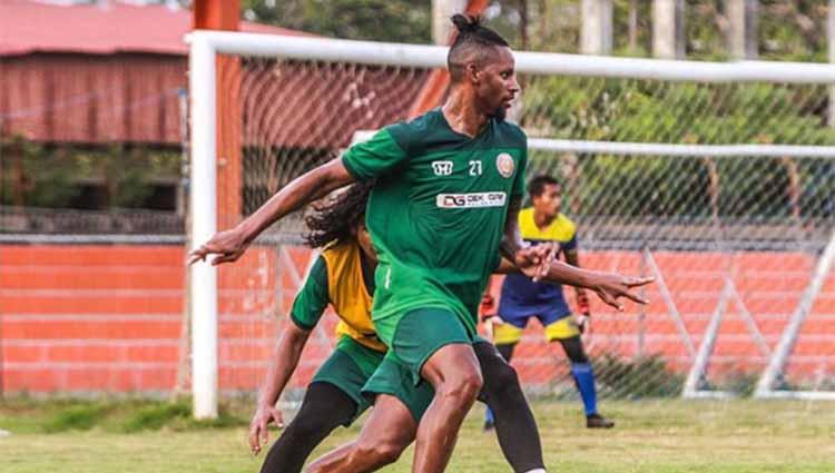 Striker asing Persiraja Banda Aceh, Vanderlei Francisco. Copyright: Media Persiraja