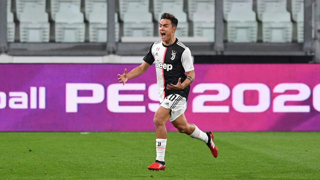 Paulo Dybala berselebrasi usai mencetak gol ke gawang Inter Milan Copyright: Valerio Pennicino/Getty Images