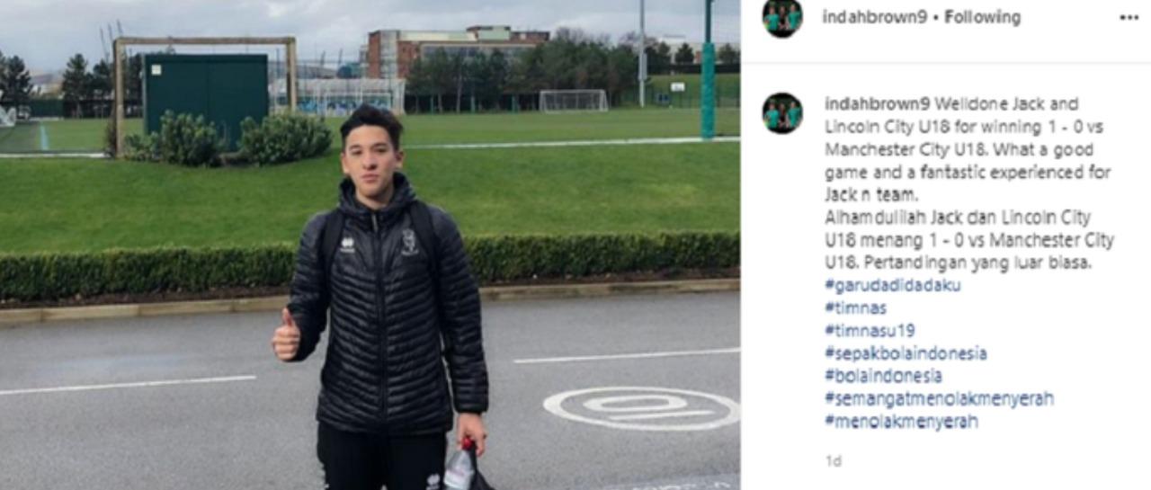 Unggahan ibu Jack Brown, Indah Brown, atas kemenangan putranya bersama Lincoln City U-18 atas Manchester City U-18 Copyright: Instagram/Indah Brown