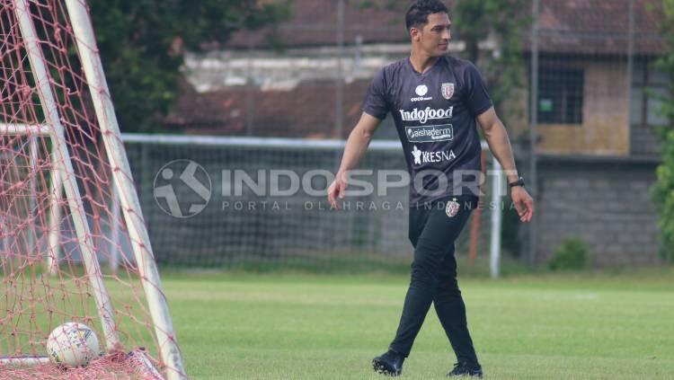 Addison Alves saat di Lapangan Trisakti Legian, Badung. Copyright: Nofik Lukman Hakim/INDOSPORT