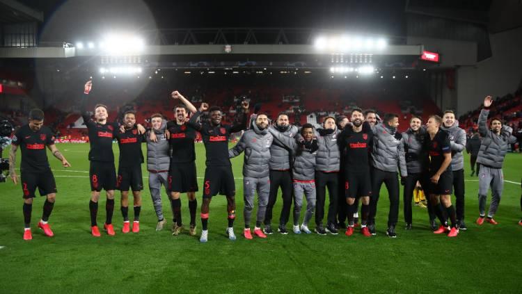 Skuat Atletico Madrid merayakan kemenangan atas Liverpool di Liga Champions di Stadion Anfield.