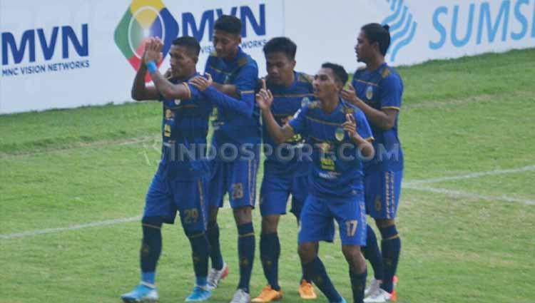 Winger andalan PSIM Yogyakarta TA Musafri berhasil mencetak gol ke gawang Sriwijaya FC pada menit ke-84, pada duel kedua tim di Stadion Gelora Sriwijaya Jakabaring Palembang, Minggu (15/03/2020). - INDOSPORT