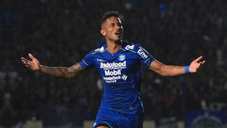 Striker Persib Bandung Wander Luiz (Brasil).