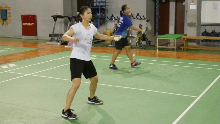 Pasangan ganda putri Indonesia, Febby Valencia Dwijayanti/Greysia Polii berhasil mengalahkan Melani Mamahit/Tryola Nadya di Mola TV PBSI Home Tournament