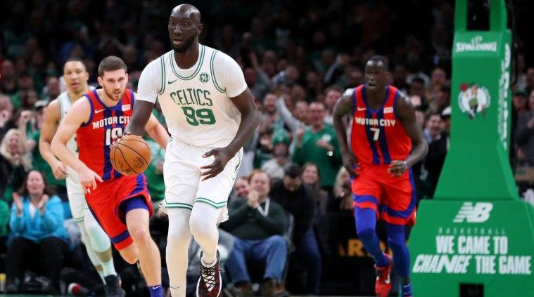 Pemain NBA Boston Celtics Tacko Fall (depan). - INDOSPORT