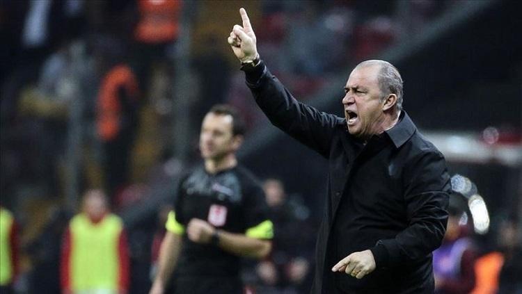 Pelatih legendaris asal Turki yang pernah menangani klub AC Milan, Fatih Terim, positif terpapar virus corona.