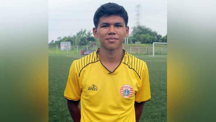 Kiper muda Persija Jakarta U-18, Cahya Supriadi.