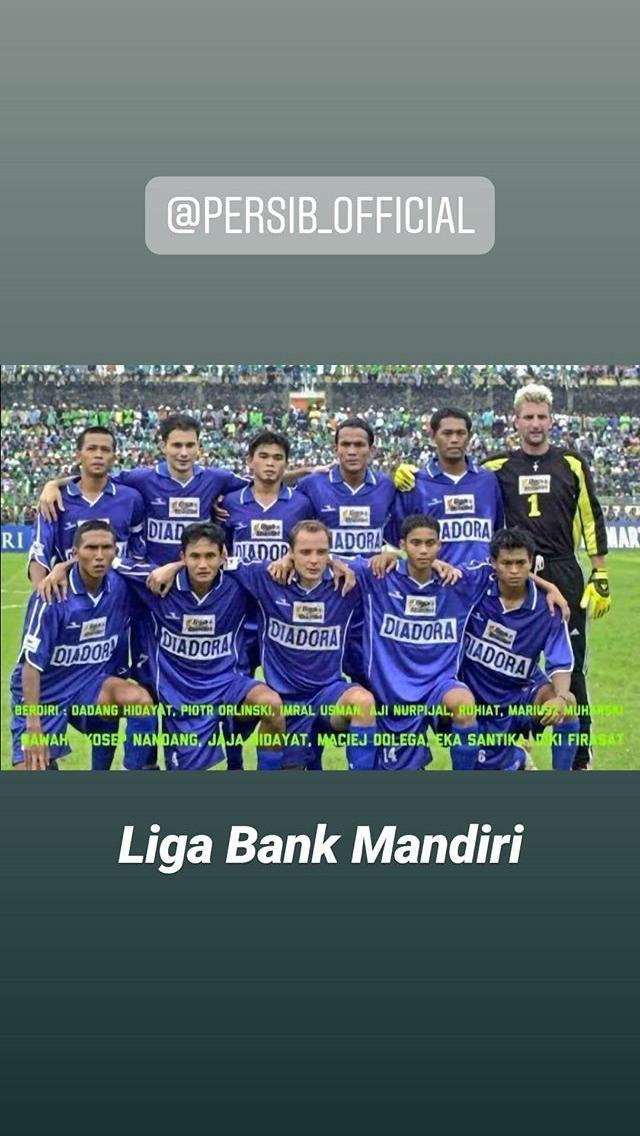 Eks kiper asing Persib  Mariusz Mucharski unggah kenangan di Instagram. Copyright: Instagram  Mariusz Mucharski