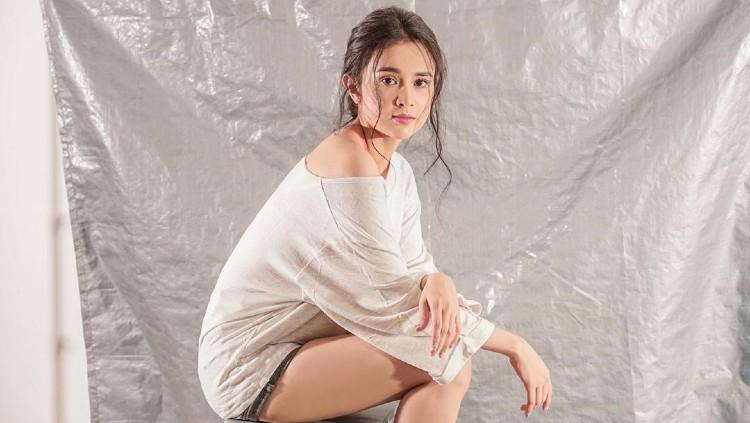 Michelle Ziudith menghabiskan waktu di rumah dengan olahraga Muay Thai.