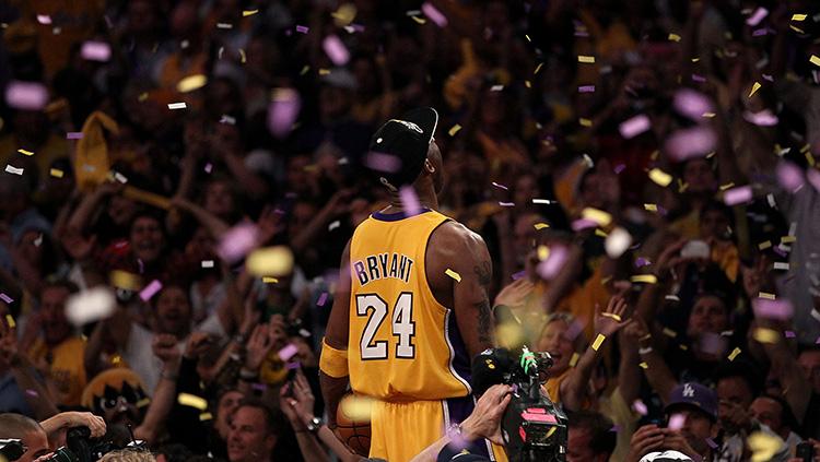 Dalam laga terakhirnya bersama La Lakers, Kobe Bryant sukses meraih kemenangan 101-96 atas Utah Jazz.
