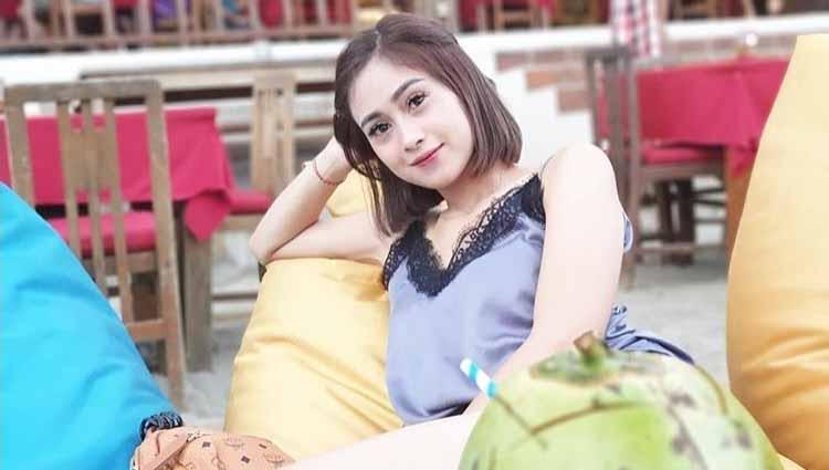 Komang Gita, Istri Gede Sukadana. Copyright: Instagram@gitaurmilla