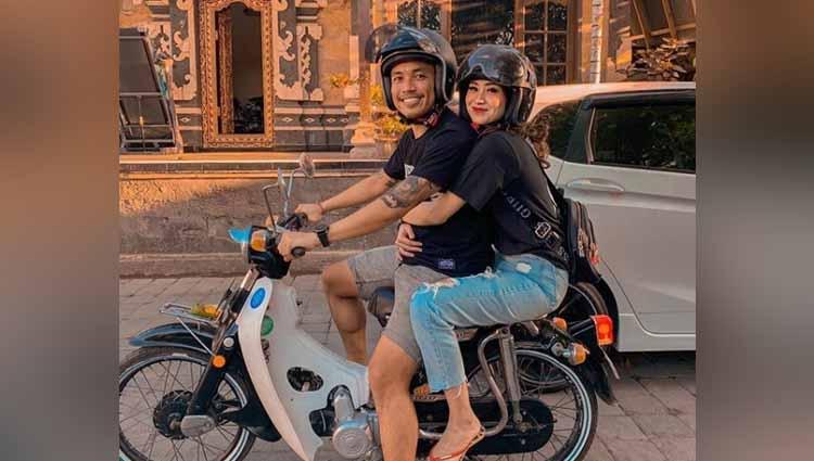 Komang Gita, Istri Gede Sukadana. Copyright: Instagram@gitaurmilla