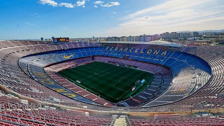 Detik-detik Stadion Camp Nou dirobohkan, membuat Barcelona dipastikan menjadi tim musafir di Liga Spanyol pada musim 2022-2023. - INDOSPORT