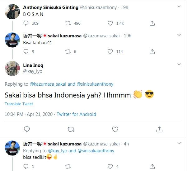 Tunggal putra Jepang, Kazumasa Sakai, berbalas tweet dengan Anthony Ginting. Copyright: Twitter Anthony Ginting