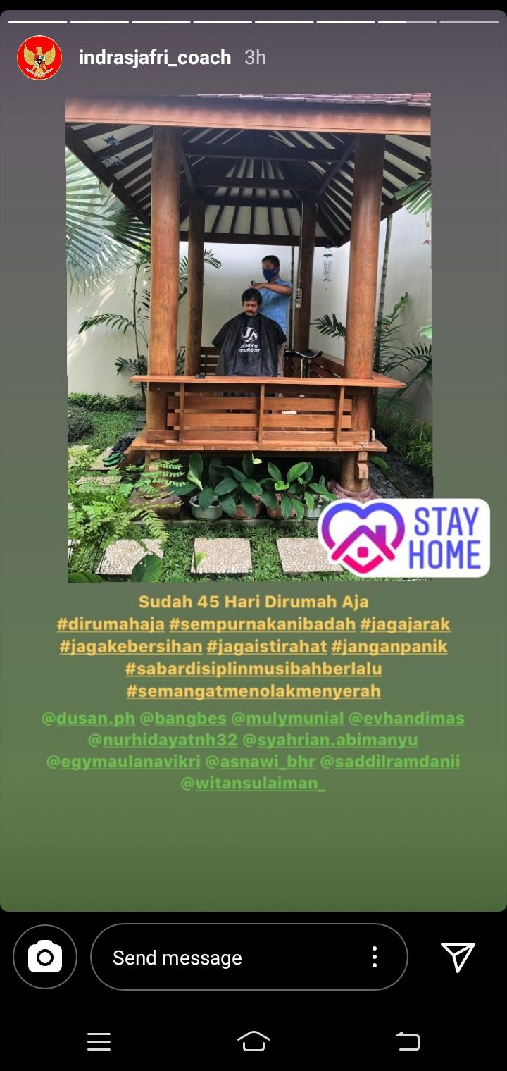 Mantan pelatih Timnas Indonesia U-19, Indra Sjafri, memberi pesan kepada sejumlah tokoh sepak bola di Indonesia. Copyright: Instagram @indrasjafri_coach