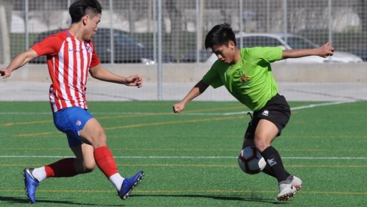 Wonderkid asal Medan, Rivaldo Yusuf Rangkuti, terus menjalani persiapan sebelum kembali merumput di tim kasta keempat Liga Spanyol, Palencia FC. - INDOSPORT