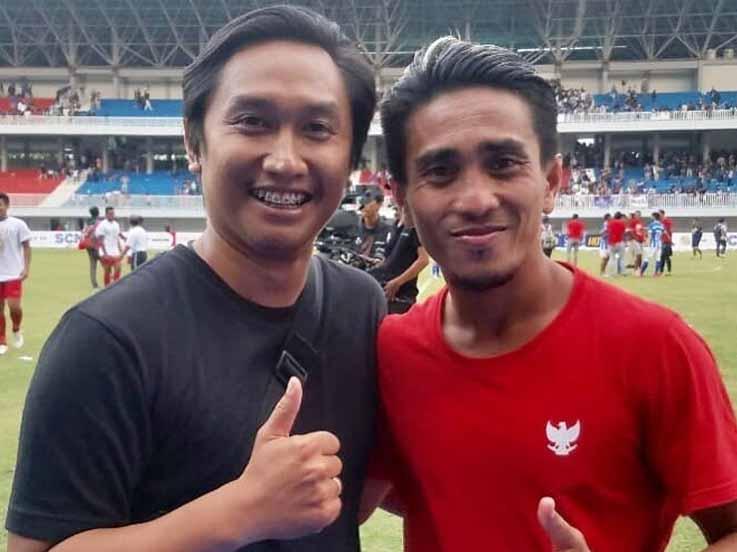 FX Harminanto bersama mantan rekannya di PSIM, M Taufiq. Copyright: dok. FX Harminanto