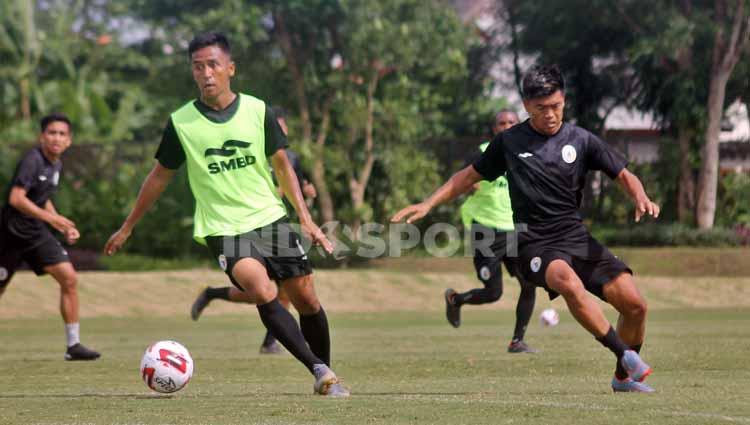Skuat PSS Sleman saat menjalani latihan sebelum pandemi corona menyerang.
