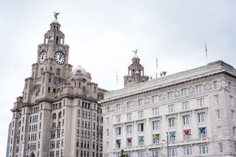 Dua liver bird yang menjaga kota Liverpool. Image by http://photoeverywhere.co.uk/ Copyright: Photoeverywhere.co.uk