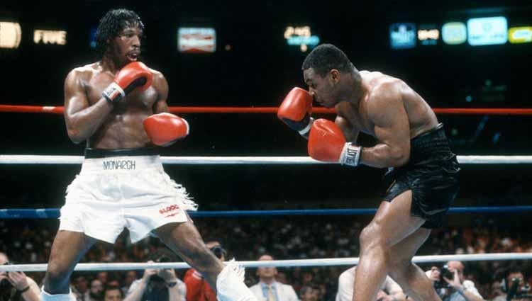 Mike Tyson vs Mitch Green. Copyright: Focus on Sport/Getty Images