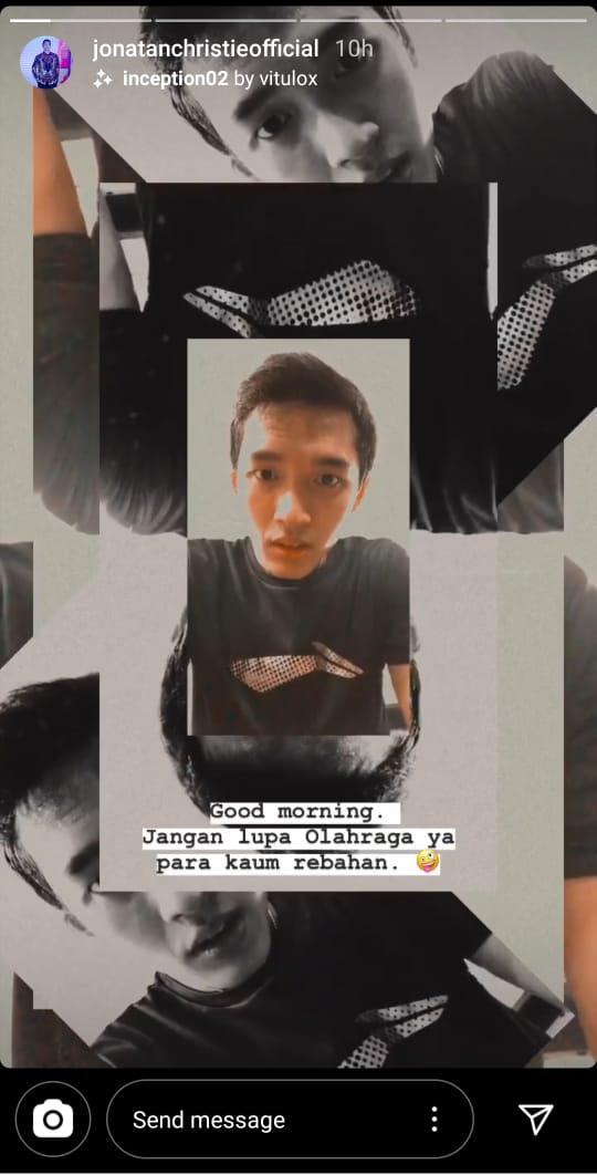 Pebulutangkis tunggal putra andalan Indonesia, Jonatan Christie, mengajak masyarakat Tanah Air untuk berolahraga. Copyright: Instagram Jonatan Christie