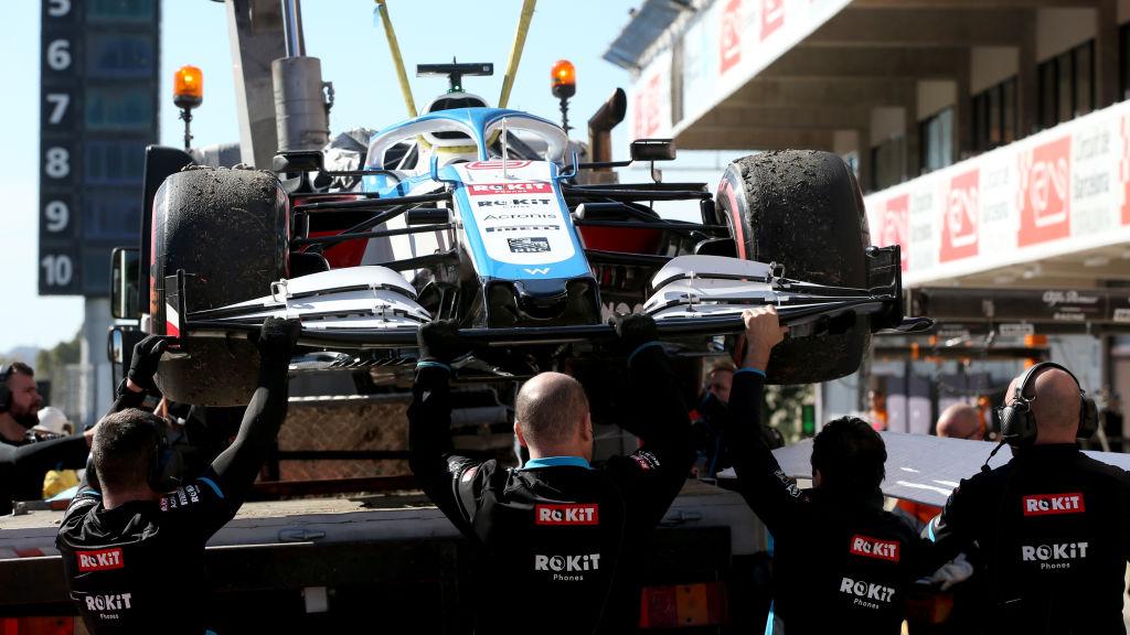 Mobil F1 dari Tim Williams milik Nicholas Latifi yang mengalami kendala ban saat test di Barcelona, Februari 2020 lalu. - INDOSPORT