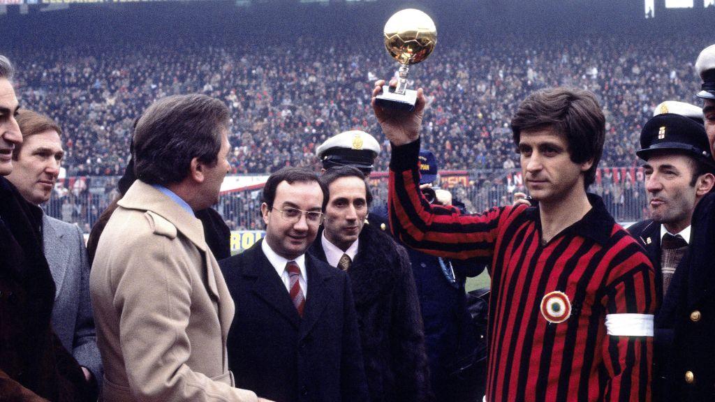 Gianni Rivera saat memenangkan Golden Ball Serie A Italia di tahun 1969 bersama AC Milan - INDOSPORT