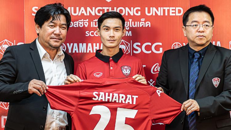 Pemain Muangthong United Saharat Kanyaroj. Copyright: Twitter/@MuangthongUtd