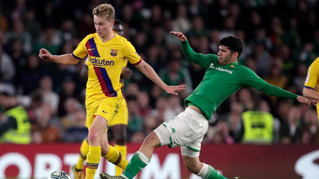 Manchester United tak habis akal saat Xavi Hernandez menolak menjual Frenkie de Jong ke Old Trafford dalam bursa transfer musim panas nanti. - INDOSPORT