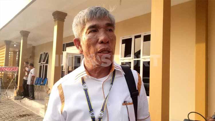 Ketua Umum KONI Sumut John Ismadi Lubis, mengingatkan para atlet, khusus yang dipersiapkan untuk PON XX Papua untuk tetap menjaaga diri dari virus corona.