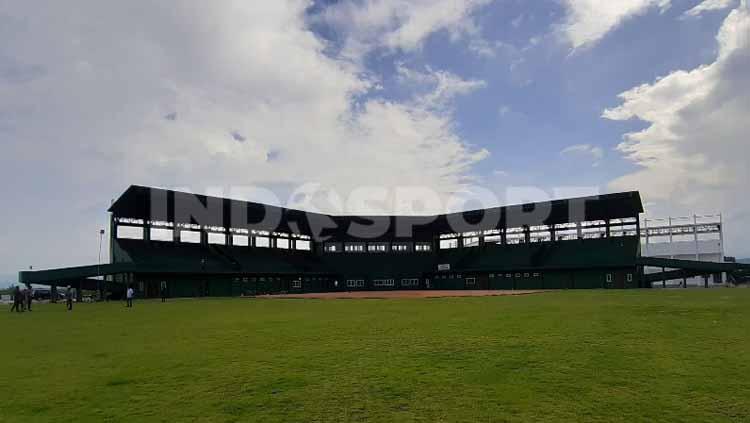 Tampak tribun penonton lapangan Softball Papua Copyright: Sudjarwo/INDOSPORT