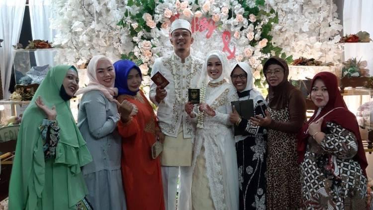 Stoper klub Liga 2 PSMS Medan, Agung Prasetyo, resmi melepas masa lajangnya, Jumat (19/6/20).