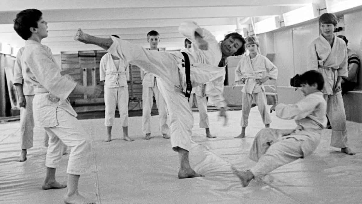 Karate Komunis versi Uni Soviet Copyright: Yuri Lizunov, Nikolai Malyshev/TASS