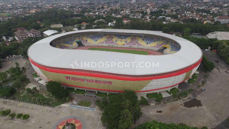 Kemegahan Stadion Manahan dilihat dari udara.