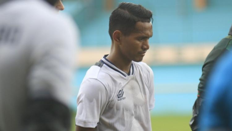 Bali United resmi meminjam Abduh Lestaluhu dan Eky Taufik dari Persis Solo. Dua bintang Laskar Sambernyawa itu pun mendapat pesan penting dari Kaesang Pangarep. - INDOSPORT
