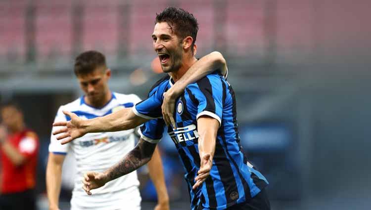 Selebrasi pemain Inter Milan, Roberto Gagliardini usai mencetak gol ke gawang Brescia.