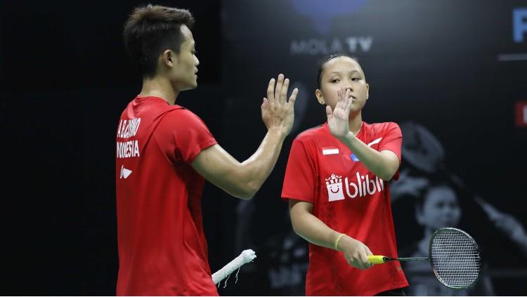 Akbar Bintang Cahyono/Winny Oktavina Kandow di Mola TV PBSI Home Tournament.