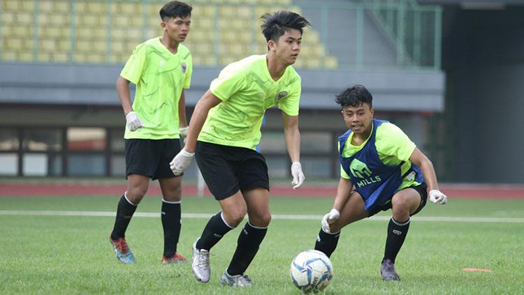 Tc hari pertana timnas U-16 di stadion patriot bekasi