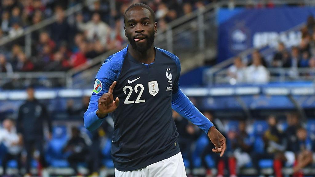 Berikut rekap rumor transfer sepanjang Selasa (04/02/21). Bidikan AC Milan dibajak rival Serie A, Barcelona dan Manchester United barter penyerang.