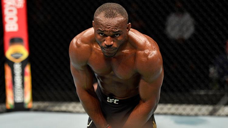 Update ranking Pound-for-Pound (P4P) UFC, di mana Islam Makhachev masih berkuasa di puncak, dan Kamaru Usman posisinya makin jeblok. Foto: Jeff Bottari/Getty Images. - INDOSPORT