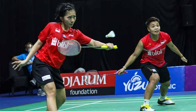 Pebulutangkis Indonesia, Apriyani Rahayu dan Mychelle Christine Bandaso sukses kalahkan Agatha Imanuela/Yulfira Barkah yang sempat kena masalah engkel di hari kedua PBSI Home Tournament.
